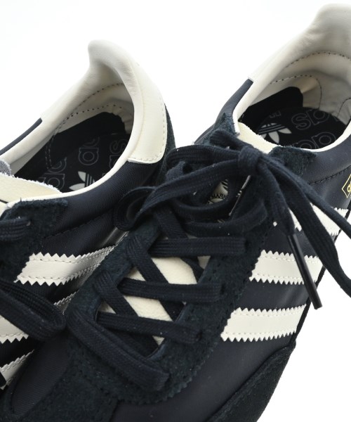 adidas（アディダス）スニーカー 黒 サイズ:23cm レディース/2200620672092