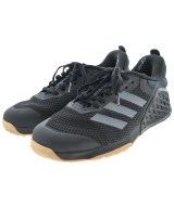 adidas スニーカー
