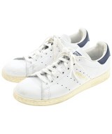 adidas スニーカー