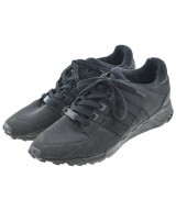 adidas スニーカー