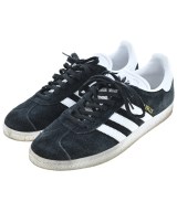 adidas スニーカー