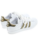adidas（アディダス）スニーカー 白 サイズ:22.5cm レディース/2200640144012