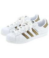 adidas スニーカー
