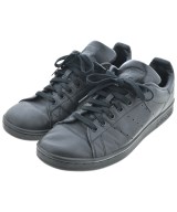 adidas スニーカー