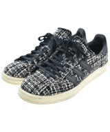 adidas スニーカー