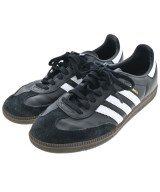 adidas スニーカー