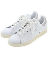 adidas スニーカー