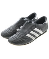 adidas スニーカー