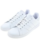 adidas スニーカー