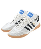 adidas スニーカー