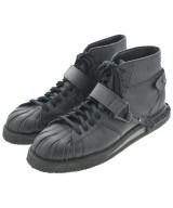 adidas スニーカー