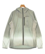 adidas（アディダス）マウンテンパーカー グレー サイズ:2XL メンズ/2200531678022