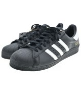 adidas スニーカー