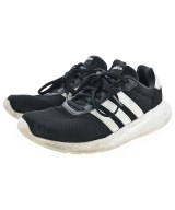 adidas スニーカー