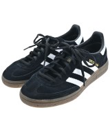 adidas スニーカー