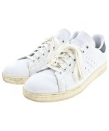 adidas スニーカー