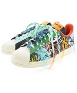 adidas スニーカー