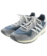 adidas スニーカー