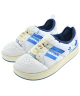 adidas スニーカー