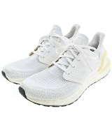 adidas スニーカー