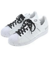 adidas スニーカー