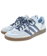 adidas スニーカー
