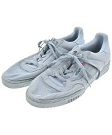 adidas スニーカー