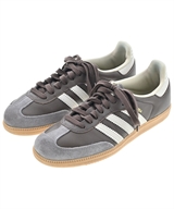 adidas スニーカー