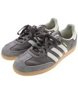 adidas スニーカー