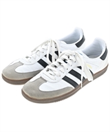 adidas スニーカー