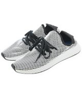 adidas スニーカー