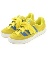 adidas スニーカー