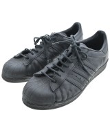 adidas スニーカー