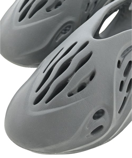 adidas（アディダス）サンダル グレー サイズ:30.5cm メンズ/2200623302101