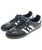 adidas スニーカー