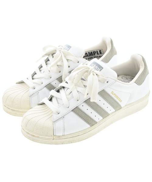 adidas スニーカー