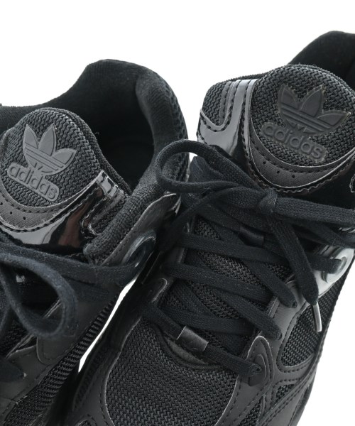 adidas（アディダス）スニーカー 黒 サイズ:24cm レディース/2200613444200