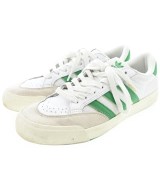 adidas スニーカー