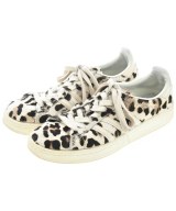 adidas スニーカー