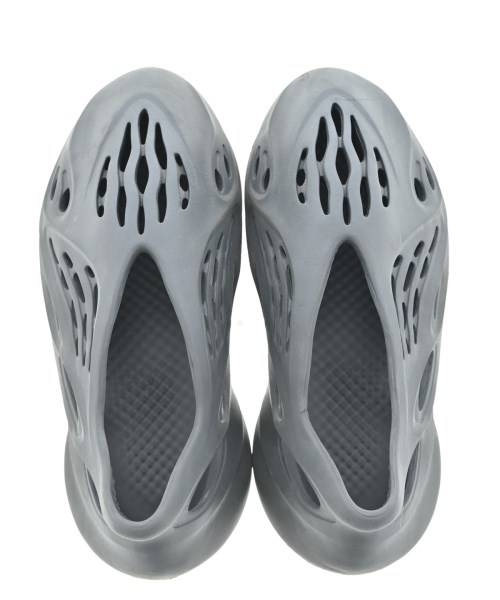 adidas（アディダス）スニーカー グレー サイズ:UK9(27cm位) メンズ/2200610451089