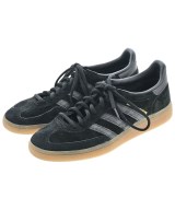 adidas スニーカー