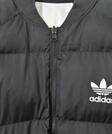 adidas（アディダス）ダウンジャケット/ダウンベスト 黒 サイズ:F メンズ/2200613193139