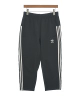 adidas クロップドパンツ