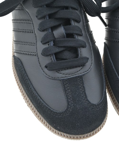 adidas（アディダス）スニーカー 黒 サイズ:22.5cm レディース/2200611542229