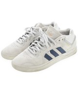 adidas スニーカー