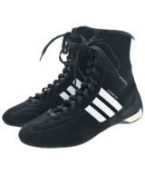 adidas スニーカー