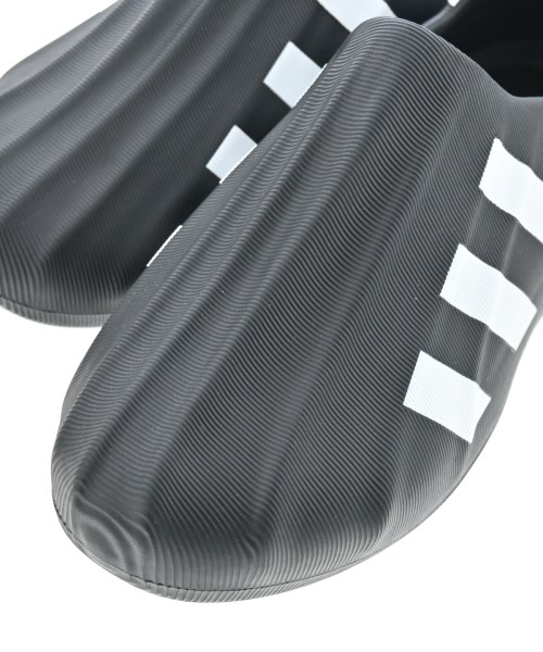 adidas（アディダス）スニーカー 黒 サイズ:24.5cm レディース/2200618650026