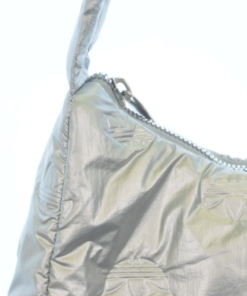 adidas（アディダス）ハンドバッグ シルバー サイズ:- レディース/2200610236051