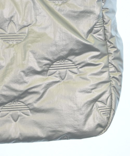 adidas（アディダス）ハンドバッグ シルバー サイズ:- レディース/2200610236051