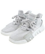 adidas スニーカー